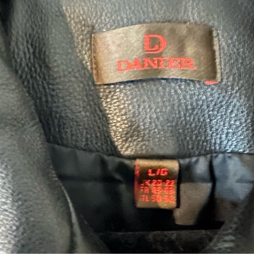 Danier Women’s Black Leather Zip-up Jacket Liner Hip Chic Motocore Size M - Picture 10 of 12